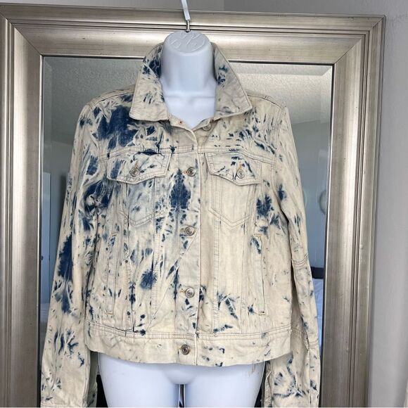 FREE PEOPLE Jones Tie Dye Blue Denim Jacket Size M. - Picture 1 of 11